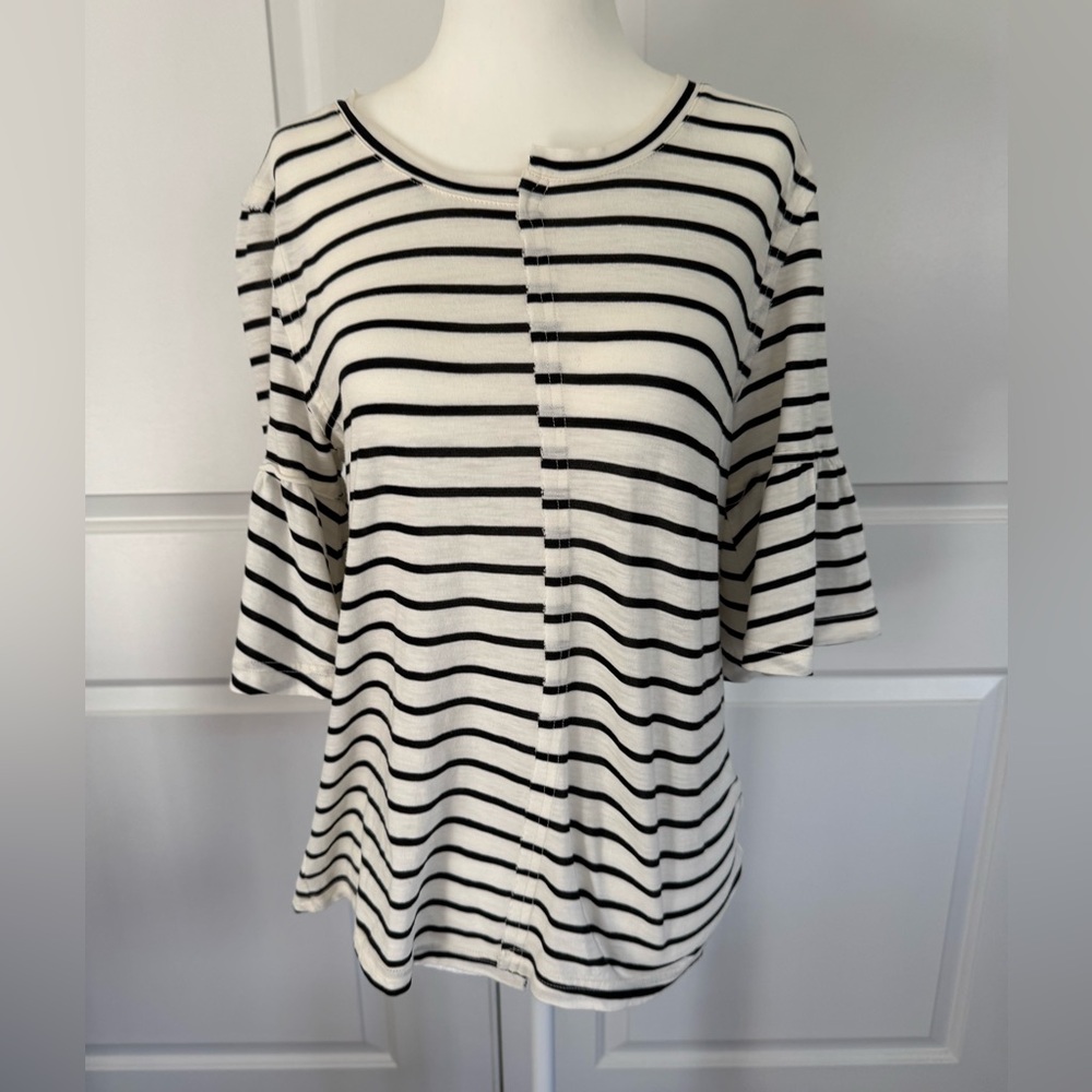 Women’s Splendid black and white stripe full top shirt size small